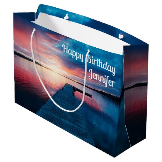 Schöner Sonnenuntergang am ruhigen Birthday Lake Große Geschenktüte (Rückseite Schrägansicht)
