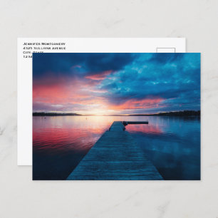 Schöner Sonnenuntergang am ruhigen See Postkarte