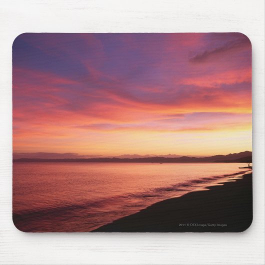 Schöner Sonnenuntergang am Strand Mousepad (Vorne)