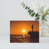 Schöner Sonnenuntergang mit einem Fischer Postkarte (Stehend Vorderseite)