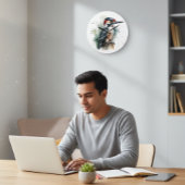 Schöner Spechte auf einem Holzpfahl Große Wanduhr
