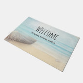 Schöner Strand mit Rowboat & Fishing Net Fußmatte (Schrägansicht)