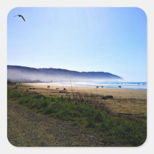 Schöner Tag in Crescent City Beach, Kalifornien Quadratischer Aufkleber