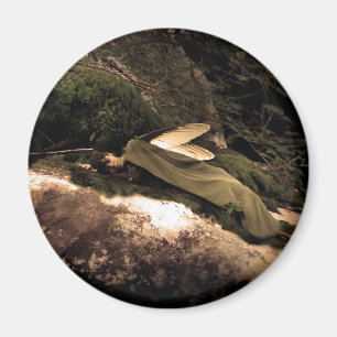 Schöner träumender Holz-feenhafter runder Magnet