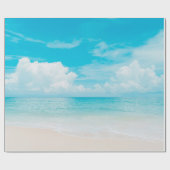 Schöner tropischer Strand mit blauem Himmel und we Geschenkpapier (Flach)