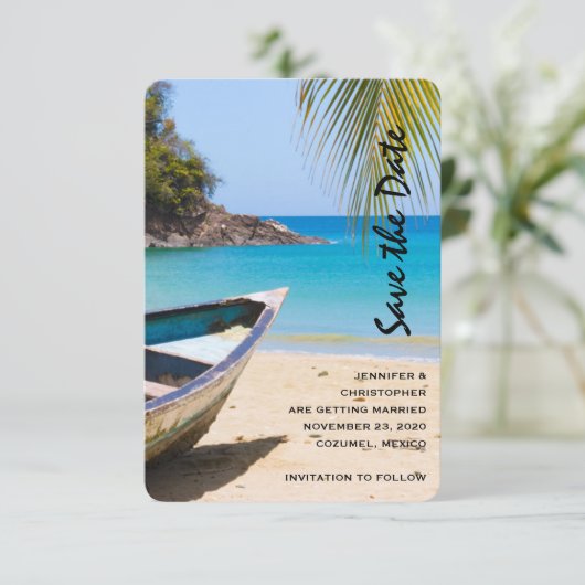 Schöner tropischer Strand mit Rowboat Save The Date (Stehend Vorderseite)