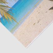 Schöner tropischer Strand mit Rowboat Seidenpapier (Ausschnitt)