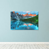 Schöner Waldberg mit blauem Himmel Leinwanddruck (Insitu (Holzboden))