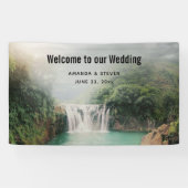 Schöner Wasserfall bei einer Hochzeit im Bergwald Banner (Horizontal)