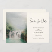 Schöner Wasserfall bei einer Hochzeit im Grünen Save The Date (Vorne/Hinten)