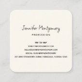 Schöner Wasserfall im Bergwald Quadratische Visitenkarte (Rückseite)