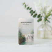 Schöner Wasserfall im Bergwald Visitenkarte (Stehend Vorderseite)