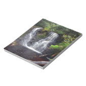 Schöner Wasserfall Notizblock (Rotiert)