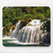 Schöner Wasserfall & Strom im Wald Mousepad (Vorne)