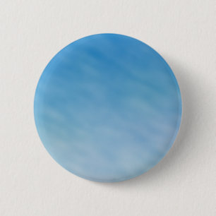 Schöner, weicher blauer Himmel mit traumhaften Wo Button