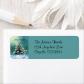 Schöner Weihnachtsbaum mit Schnee und goldenen Lic (Insitu)