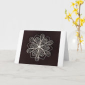 Schöner weißer Schneeflocken schwarzer Hintergrund Karte (Gelbe Blume)