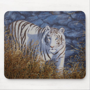 Schöner weißer Tiger mit kristallblauen Augen Mousepad