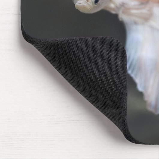 Schöner Weißsiameer Betta Fighting Fish Mousepad (Ecke)