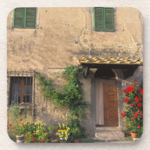 Schönes altes Haus mit Blumen in San Gimignano Untersetzer