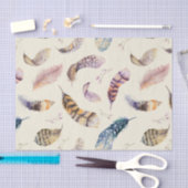 Schönes Aquarell versieht Muster mit Federn Seidenpapier (Handwerk)