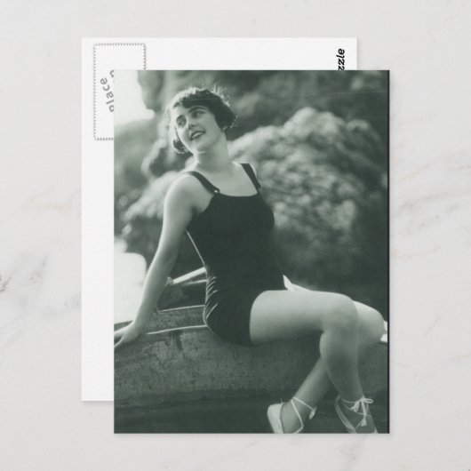 Schönes Bad !! Niedliches Flapper-Mädchen der 1920 Postkarte (Vorne/Hinten)