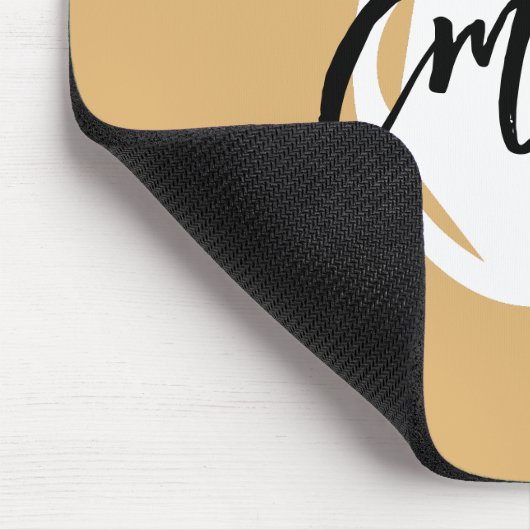 Schönes beige-weiße Schwarz-Script mit Monogramm Mousepad (Ecke)