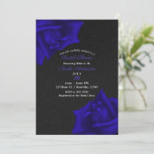 Schönes Black Texture Blue Rose Brautparty Einladung (Stehend Vorderseite)