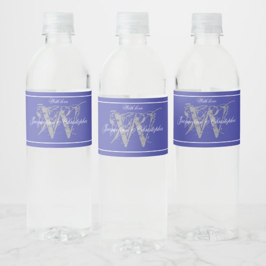 Schönes Blau, Monogramm, rustikale Chic Wedding Wasserflaschenetikett (Flaschen)