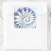 Schönes Blau und Weiß Meer Muschel Feines Fraktal Quadratischer Aufkleber (Tasche)