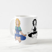 Schönes blondes Mädchen Yoga-Pose Lotus Süß Kaffeetasse (Vorderseite Links)