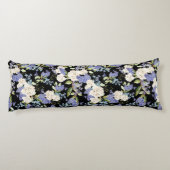 Schönes Blumenmuster Lilac Rose Foliage Seitenschläferkissen (Rückseite)