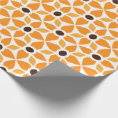 schönes braunes Blumenmuster Geschenkpapier (Ecke)