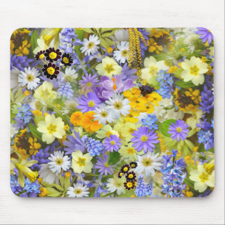 Schönes buntes Bett von Blume Mousepad