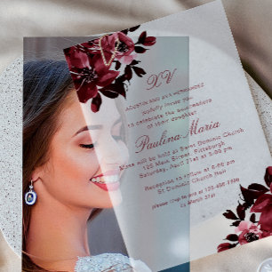 Schönes Burgund Floral Quinceañera Pergament Einladungen