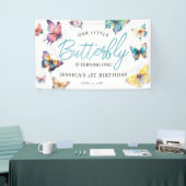 Schönes Butterfly-Mädchen zum Geburtstag Banner (Messeveranstaltung)