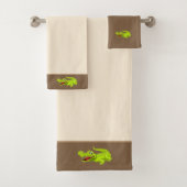 Schönes Crocodile auf Beige & Brown Badhandtuch Set (Insitu)