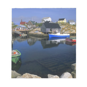 Schönes Dorf Peggy's Cove mit Hafen Notizblock