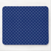 Schönes dunkles Blau mit kleinen weißen Herzen Mousepad (Vorne)