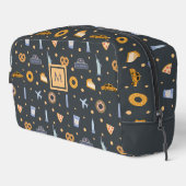 Schönes dunkles Grau New York City Muster Monogram Waschbeutel (Rechte Ecke)