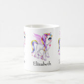 Schönes Einhorn mit Regenbogenmane und Schwanz Kaffeetasse (Mittel)