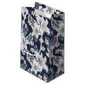 Schönes elegantes Blume-Muster Kleine Geschenktüte (Rückseite Schrägansicht)