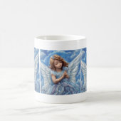 schönes Engel-blaues Kleid und Flügel Kaffeetasse (Mittel)