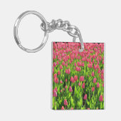 Schönes Feld mit rosa Tulpen Schlüsselanhänger (Vorderseite links)