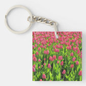 Schönes Feld mit rosa Tulpen Schlüsselanhänger (Vorderseite)