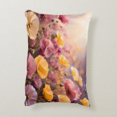 Schönes Feld von Poppies. Dekokissen (Rückseite(Vertikal))