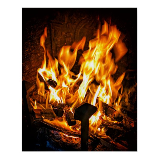 Schönes Feuer im antiken Kamin Poster (Vorderseite)