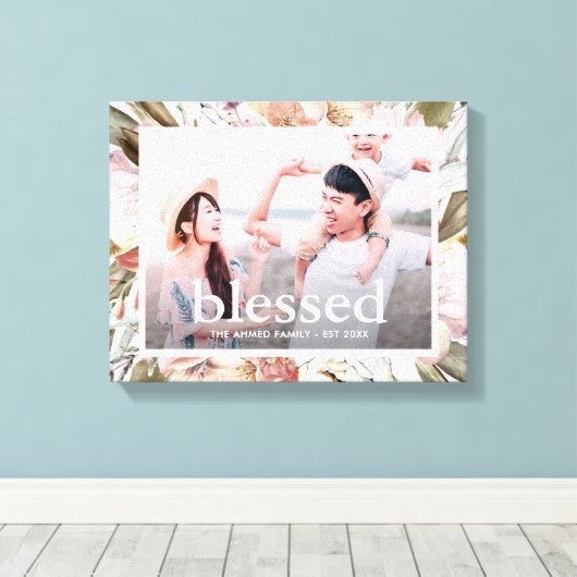 Schönes florales, gesegnetes Typografie-Foto Leinwanddruck (Insitu (Holzboden))