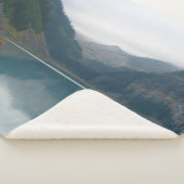 Schönes Friedlicher See Red Canoe Boat Sherpadecke (3/4)