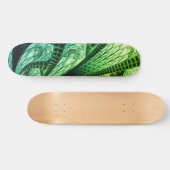 Schönes grünes Fraktal Design Digitale Kunst Skateboard (Horizontal)